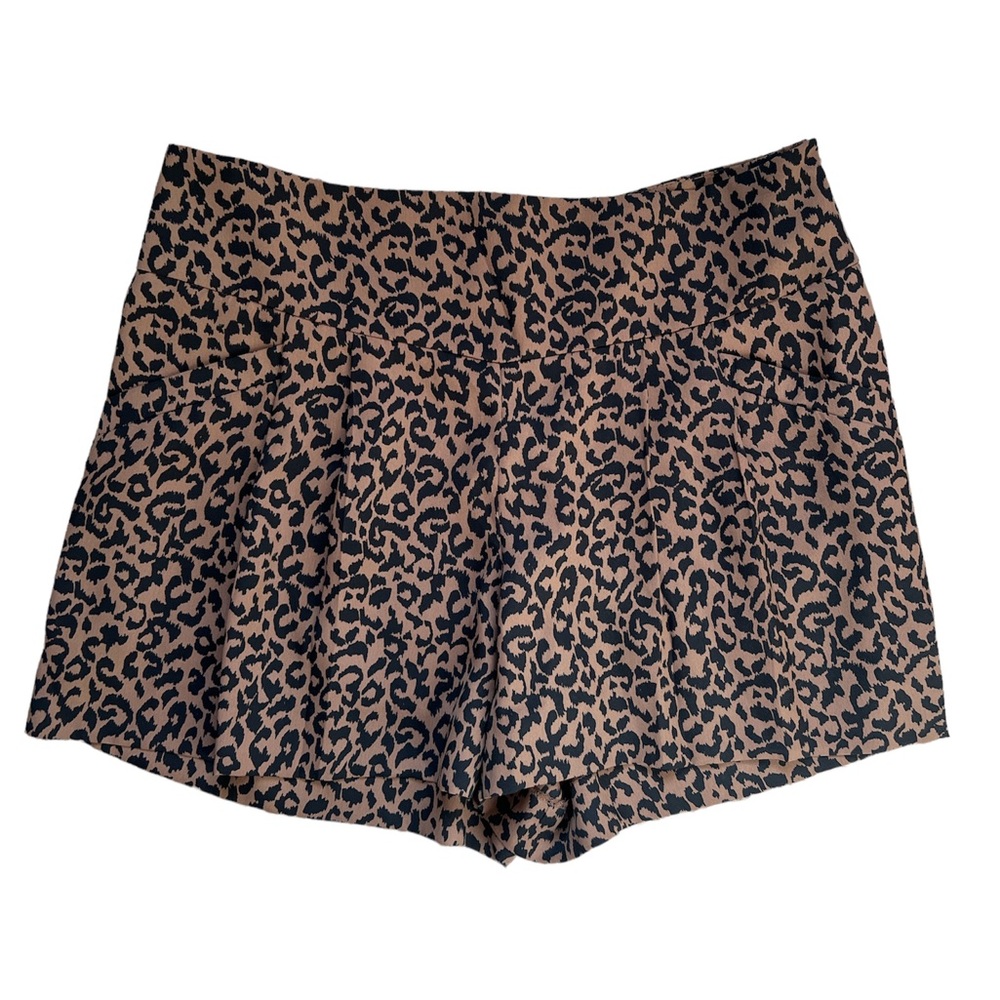 Ann Taylor Loft Leopard print Shorts with pockets Size 4